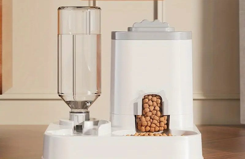 Distributeur automatique de nourriture pour animaux de compagnie