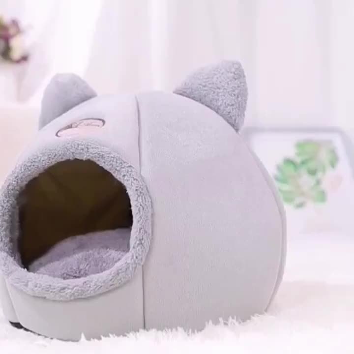Maison en peluche pour chats