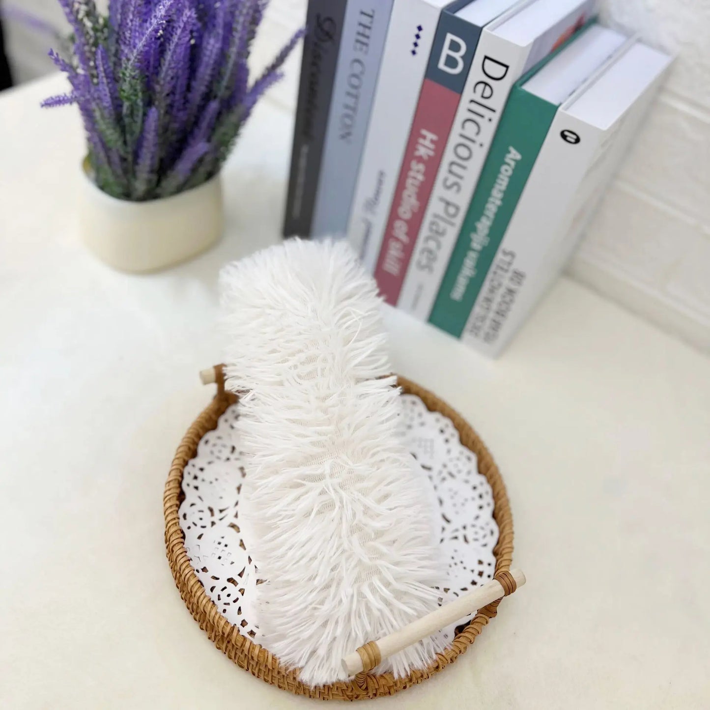 Plush feather toy for cats