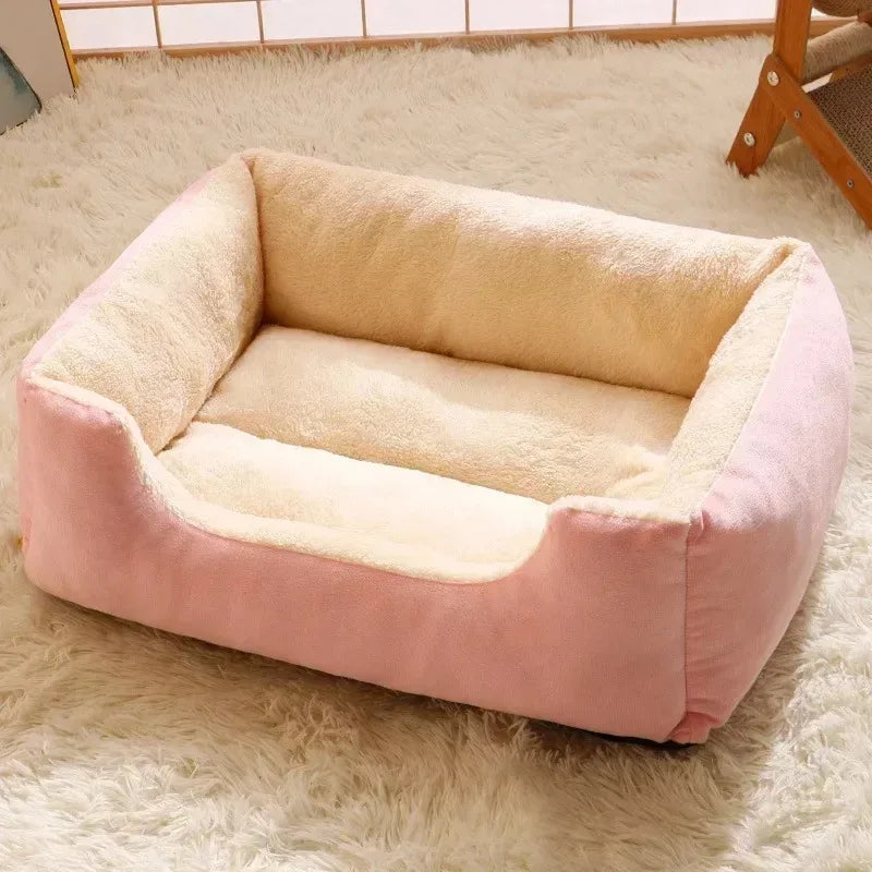 Comfortable bed for cats and dogs