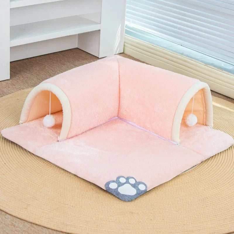 V-shaped cat tunnel bed