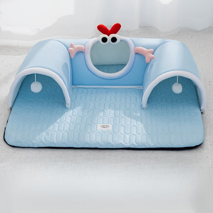 Cat tunnel with fiber fabric