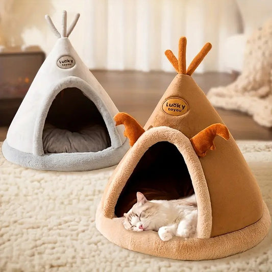 Reindeer shaped tent for pets
