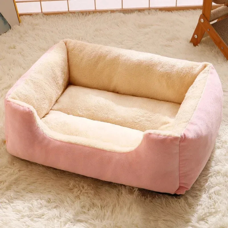 Comfortable bed for cats and dogs